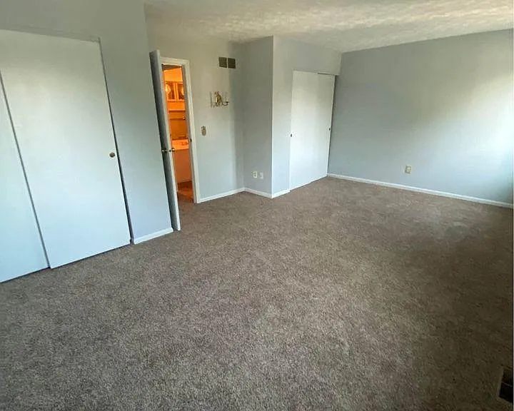 9416 Haddington Ct — Photo 16