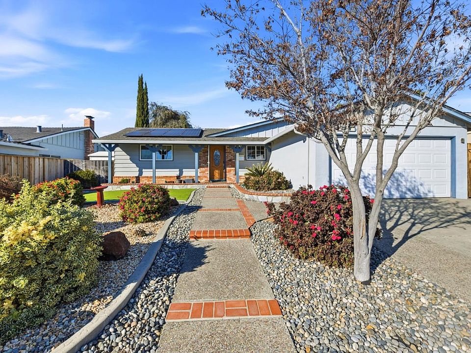 1st image of 4815 Regents Park Ln