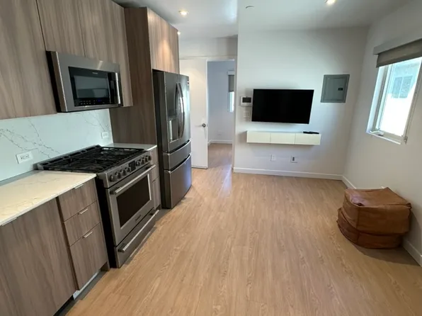 1446 Yale St #F, Santa Monica, CA 90404