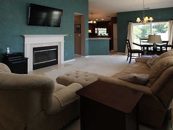 3rd image of 7013 Peacock Lake Ct