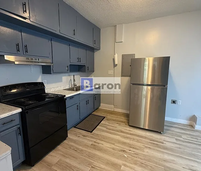 1053 Huey St — Photo 6