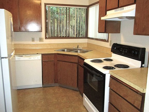 5th image of 4484 Campbell Dr SE
