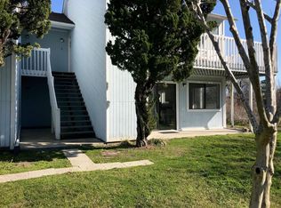 39 Roberts Rd APT 10, Hampstead, NC 28443