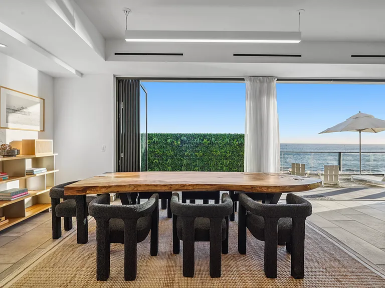 Gather around for meals that turn into memories by the sea.