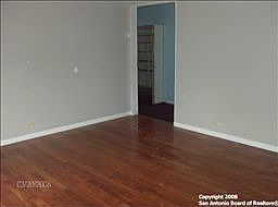 3rd image of 935 San Angelo
