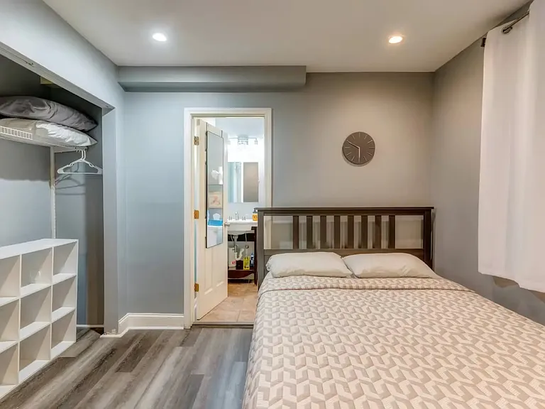 4631 S Langley Ave #G1 — Photo 5