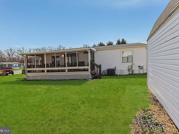 5th image of 345 Jacobs Loop