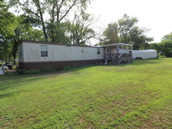 514 Walnut St, South Coffeyville, OK 74072
