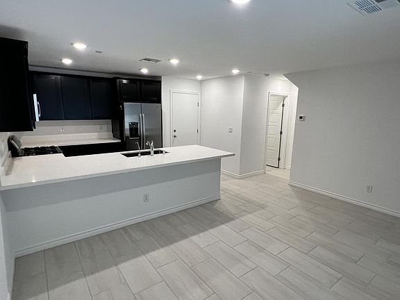 3rd image of 10718 Norfolk View Ct