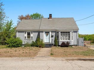 2 Notre Dame St, Coventry, RI 02816