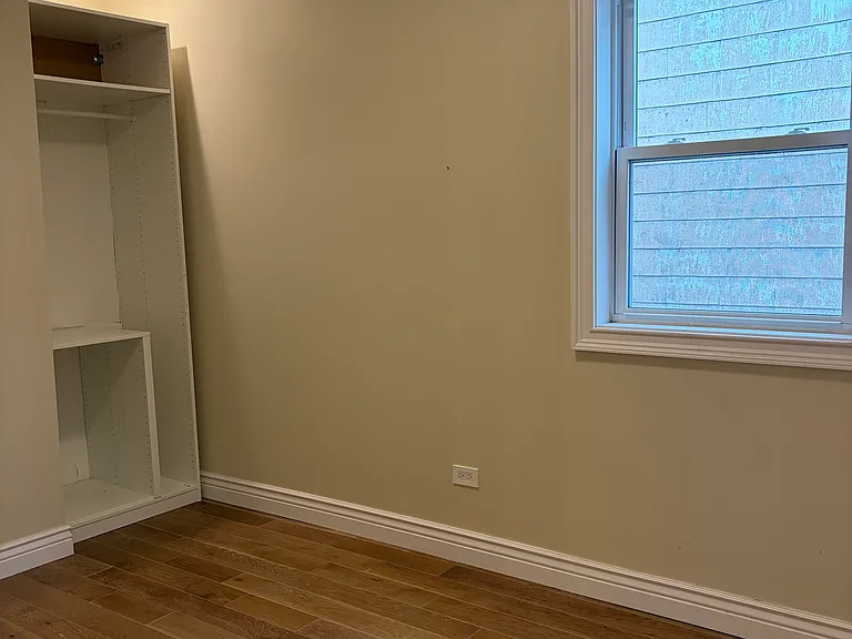 2821 N Springfield Ave #2 — Photo 36