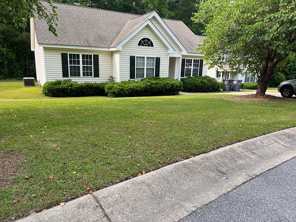 1820 Old Barn Rd