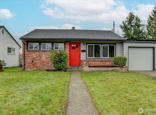 9320 31st Pl SW, Seattle, WA