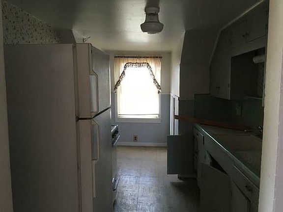 4th image of 1711 5th St