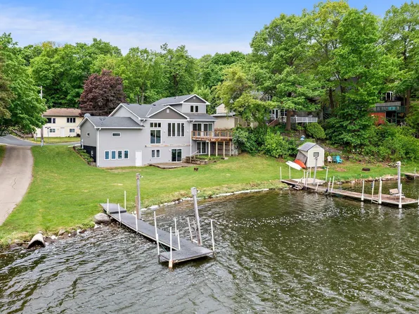 6300 Linden Ln, Mound, MN 55364