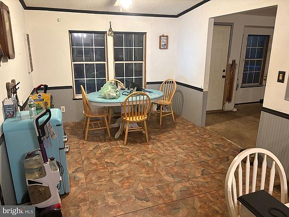 4th image of 824 Hawks Bridge Rd