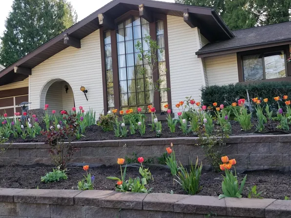 7701 147th Ave NE, Redmond, WA 98052