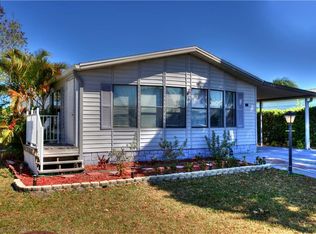 913 Periwinkle Cir, Barefoot Bay, FL 32976