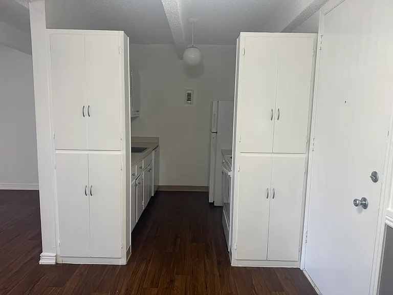 Villa Apartments — Photo 34