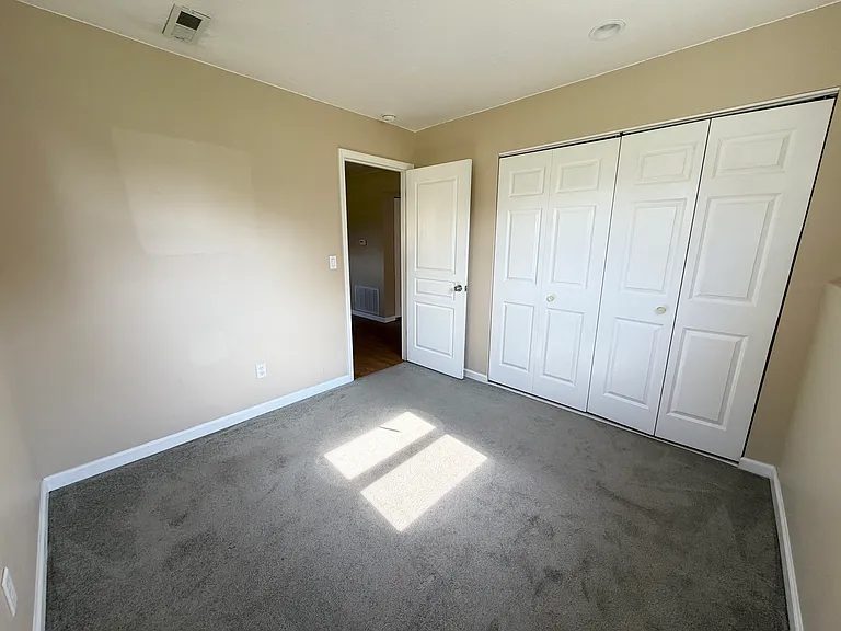801 Deerfield Rd #6 — Photo 9