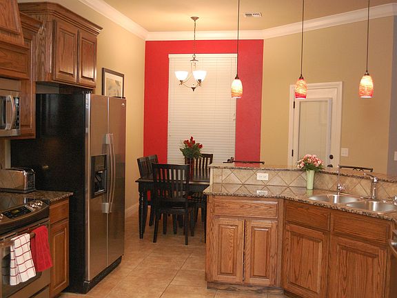 Kitchen & Nook