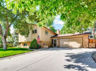 7911 W Quarto Dr, Littleton, CO 80128