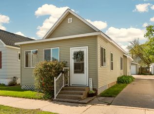 659 W 4th St, Winona, MN 55987