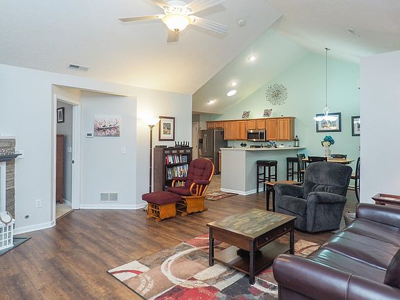 2671 Bluestone Circle-103