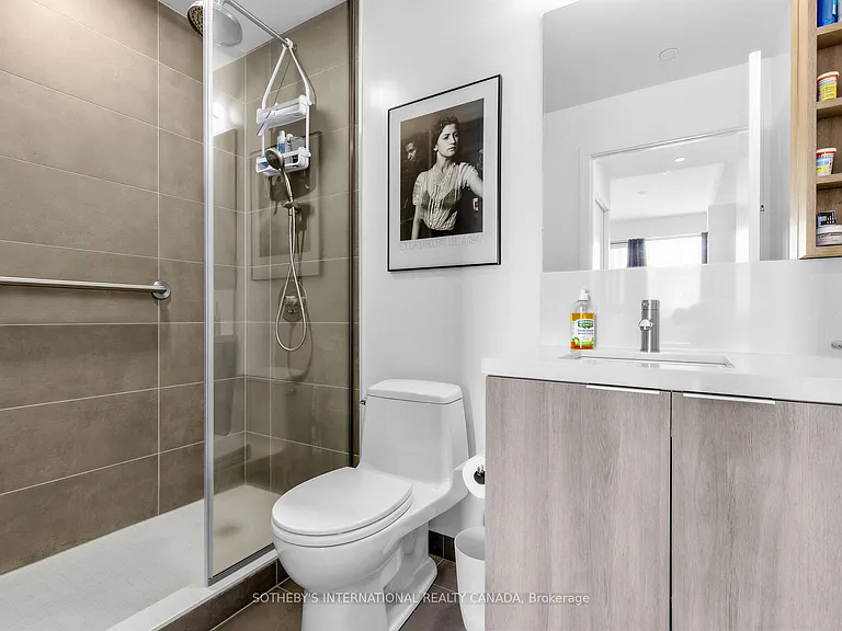 2020 Bathurst St #1221 — Photo 13