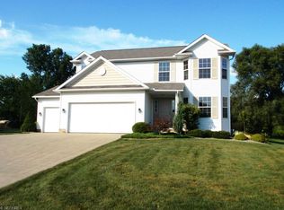 1952 Liberty Dr NE, Louisville, OH 44641