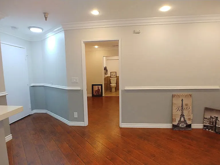 Five Star Suites — Photo 57
