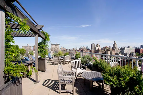 Sold by Corcoran | media 4