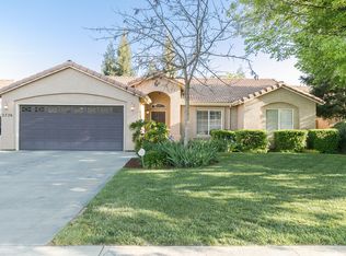 2726 W Robin Ave, Visalia, CA 93291
