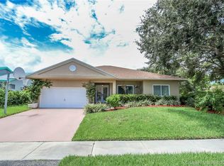 702 SE 3rd Ln, Dania Beach, FL 33004