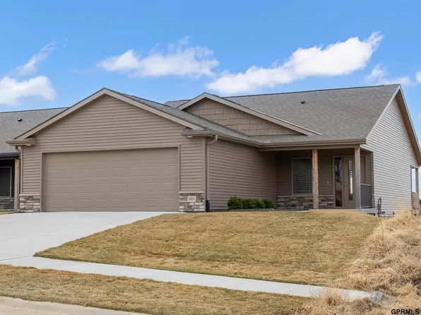 20055 Piney Creek Dr, Elkhorn, NE 68022