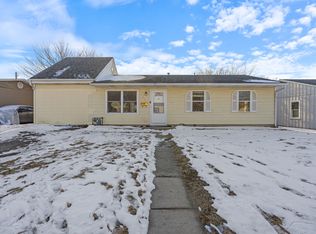 424 Kenyon Ave, Romeoville, IL 60446