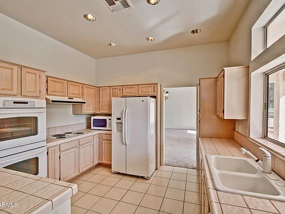 3rd image of 14719 W Calumet Dr