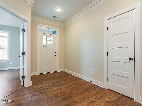 5th image of 1205 W Oak Island Drive