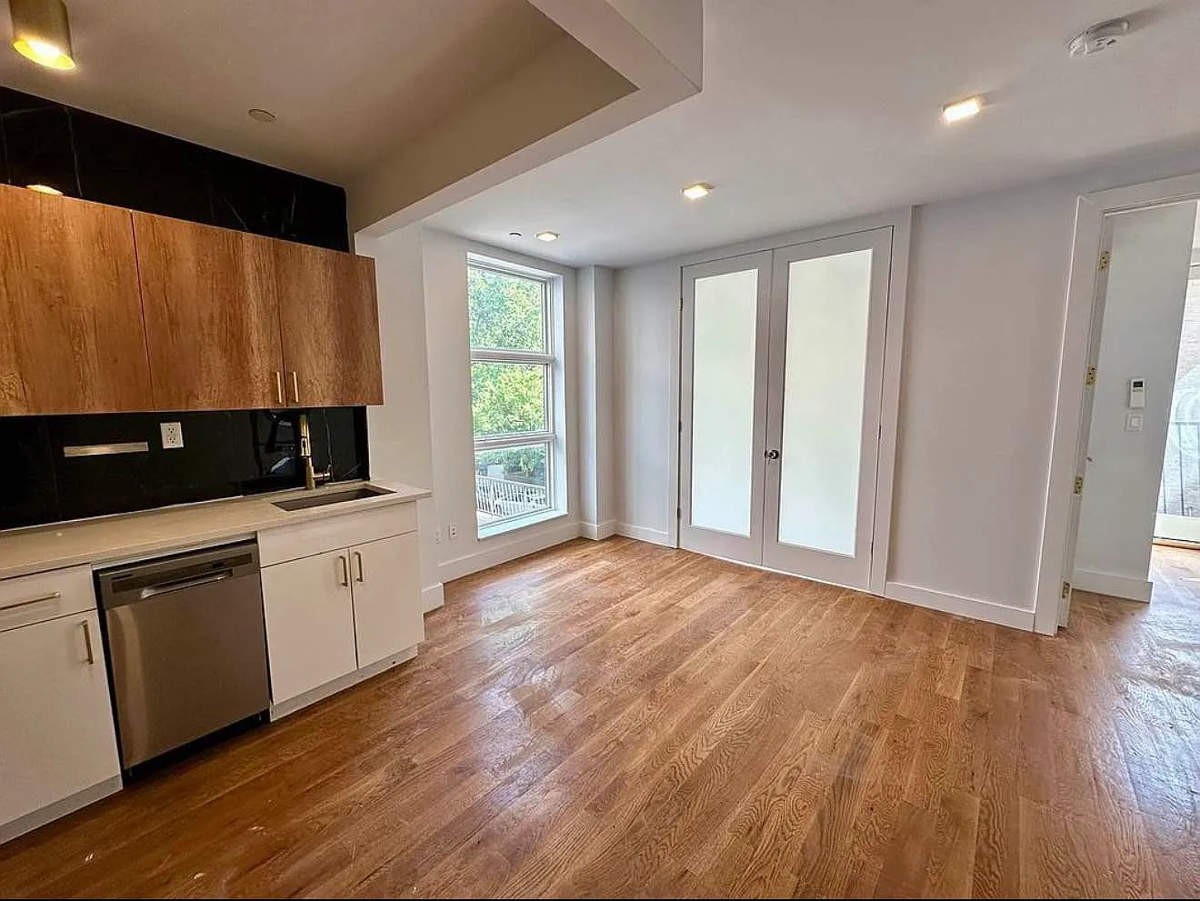 14 Duffield Street — Photo 3
