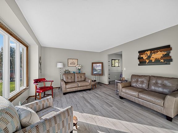 5th image of 7684 Royann Dr