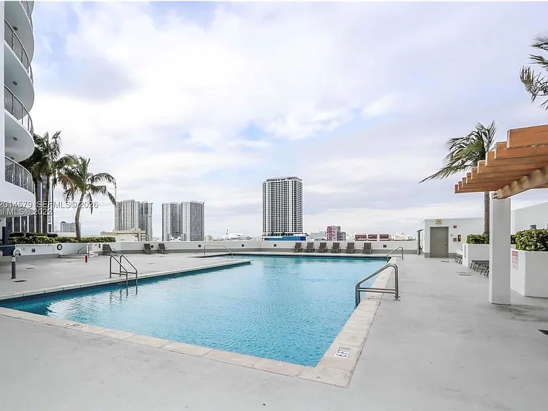 1750 N Bayshore Dr #3114 — Photo 17