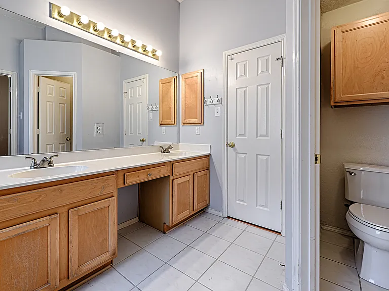 7512 Vineyard Dr — Photo 15
