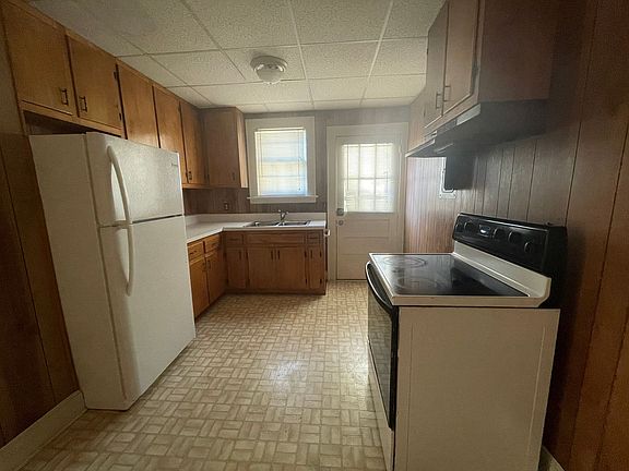 3rd image of 404 W Edgerton St