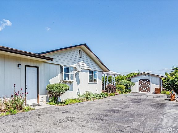 3rd image of 1539 Thompson Dr