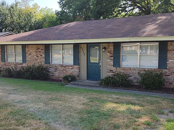 3rd image of 3913 Darrell Ln
