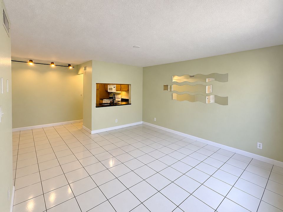 1st image of 10039 Winding Lake Rd APT 101