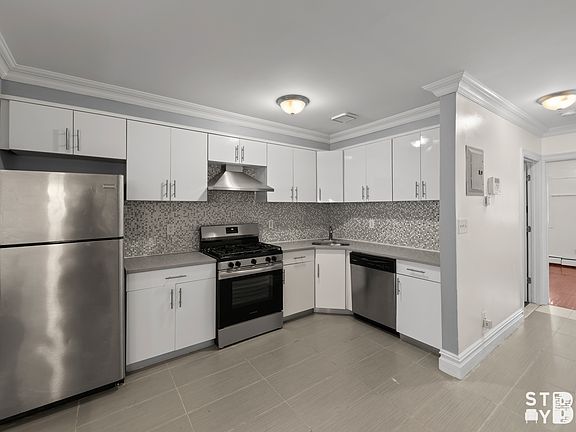 3rd image of 855 Herkimer St #2