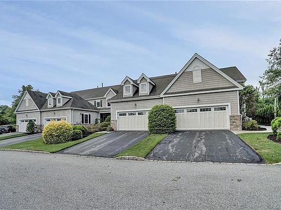 2nd image of 35 Turnberry Ct