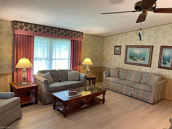 3rd image of 27405 Duvernay Dr
