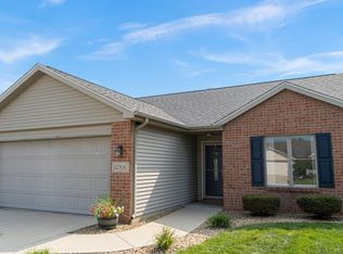 12306 Tumblebrook Ln, Fort Wayne, IN 46818